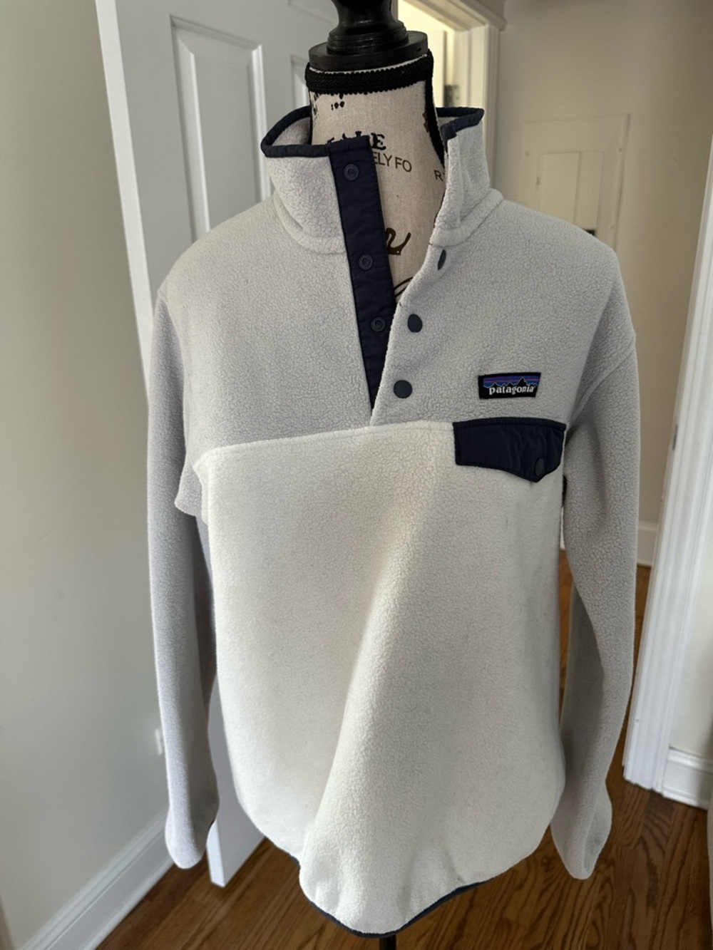 Patagonia Light Gray and Navy Snap-Front Fleece Pullover